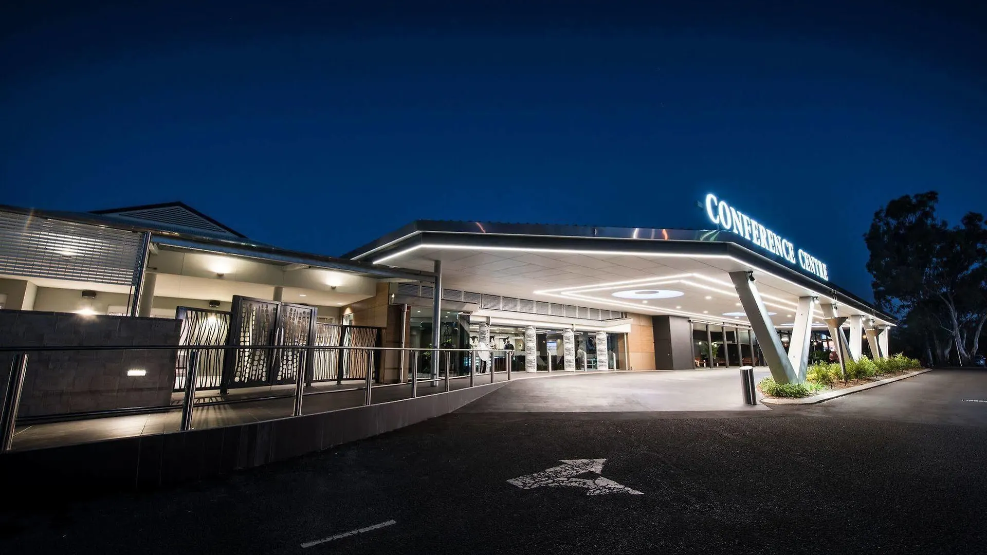 Alexandra Hills Hotel location